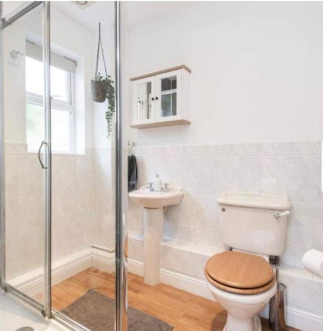 Beautiful Large Property, Sleeps 9 Walking Distance To The Sea , Beaches And Restaurants Fantastic Interior Lyme Regis Exterior foto