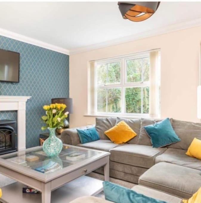 Beautiful Large Property, Sleeps 9 Walking Distance To The Sea , Beaches And Restaurants Fantastic Interior Lyme Regis Exterior foto