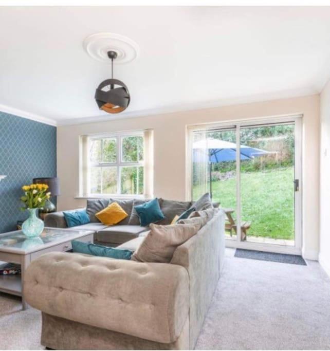 Beautiful Large Property, Sleeps 9 Walking Distance To The Sea , Beaches And Restaurants Fantastic Interior Lyme Regis Exterior foto