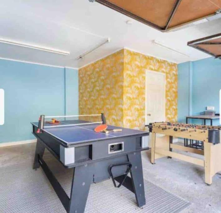 Beautiful Large Property, Sleeps 9 Walking Distance To The Sea , Beaches And Restaurants Fantastic Interior Lyme Regis Exterior foto